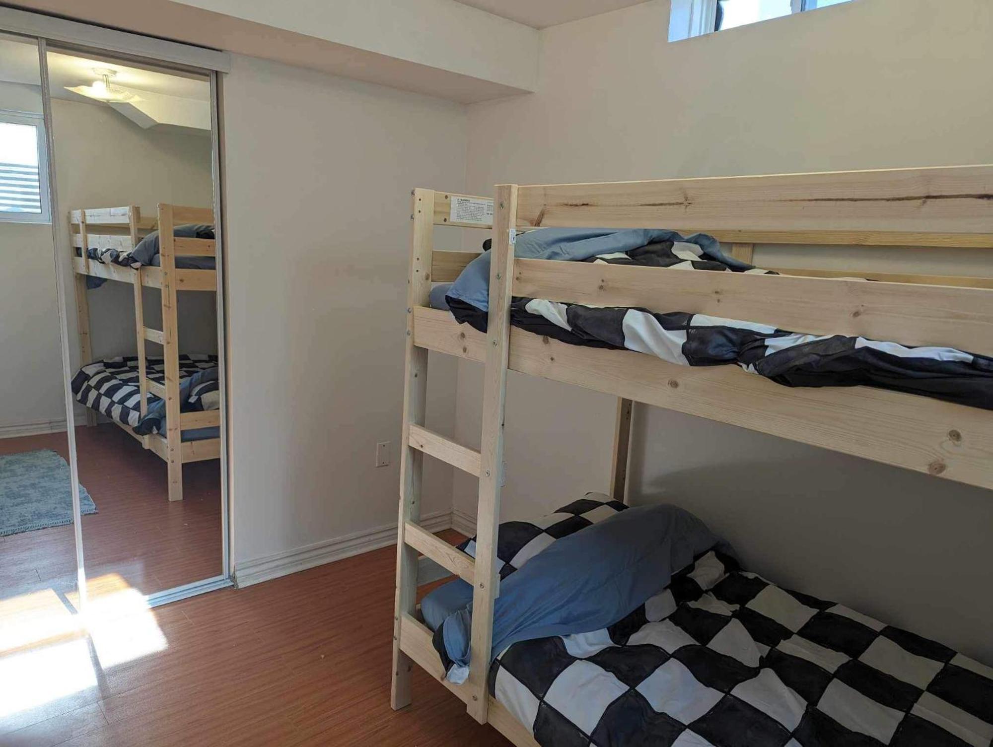 Wonderland Apartment - 6 Min By Walking Vaughan Exterior photo